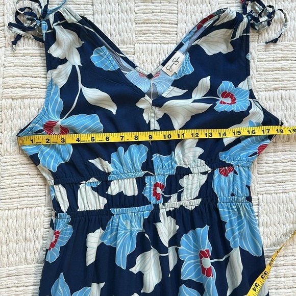 Red, White, And Blue Hawaiian Floral Maxi Dress - Picture 7 of 11